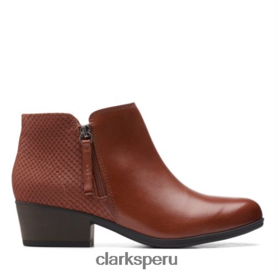 adreena esperanza clarks mahoga ny unisexo Clarks 40N4LX4143 caoba