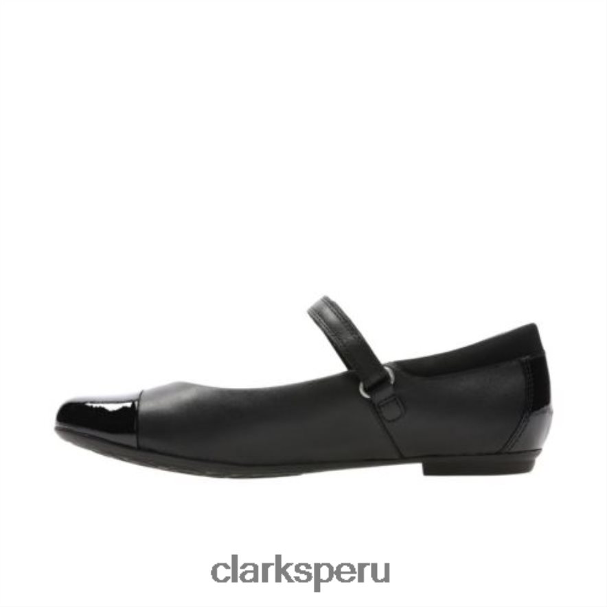 clarks de cuero negro tizz talk jnr g fit unisexo Clarks 40N4LX4744 cuero negro
