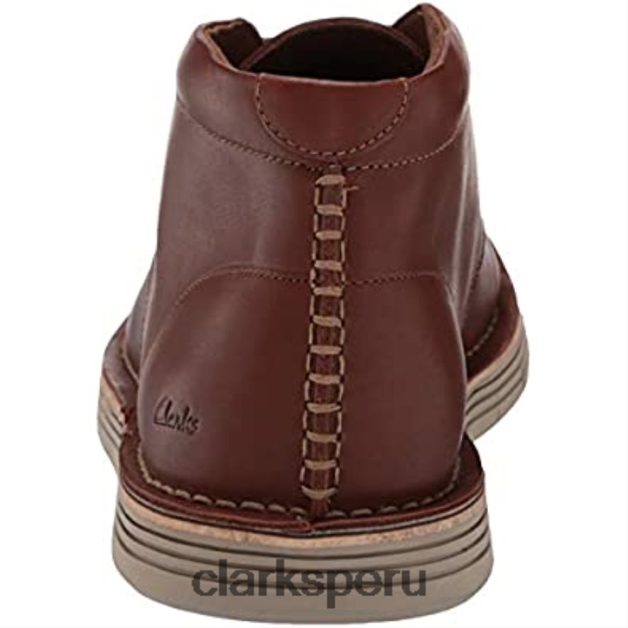 Botas chukka Forge Stride de Clarks de cuero color canela oscuro para hombre hombres Clarks 40N4LX1488 cuero bronceado oscuro