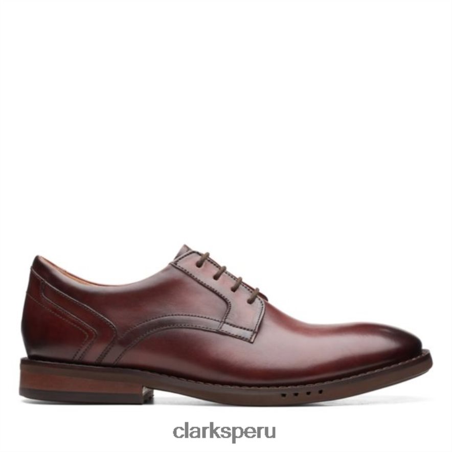 cuero marrón un hugh encaje clarks de cuero marrón hombres Clarks 40N4LX6572 cuero marrón