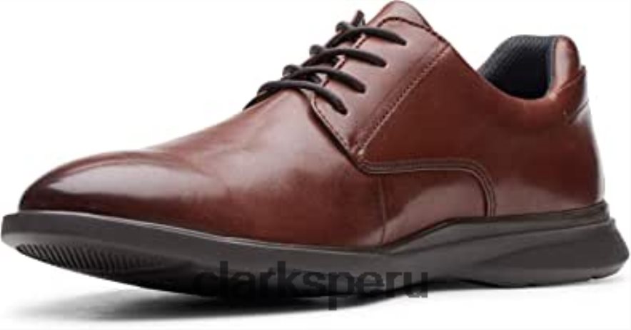 zapatos clarks un lipari park para hombre de cuero mahoga ny hombres Clarks 40N4LX403 cuero caoba