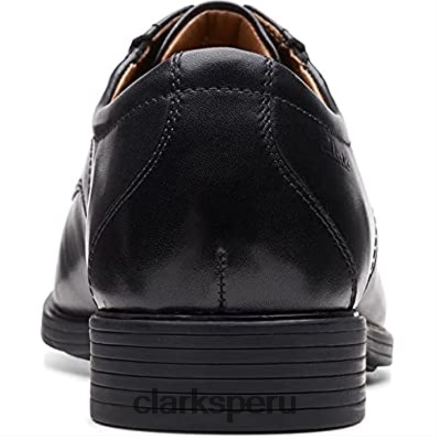 Clarks Whiddon Pace Oxford de cuero negro para hombre. hombres Clarks 40N4LX761 cuero negro