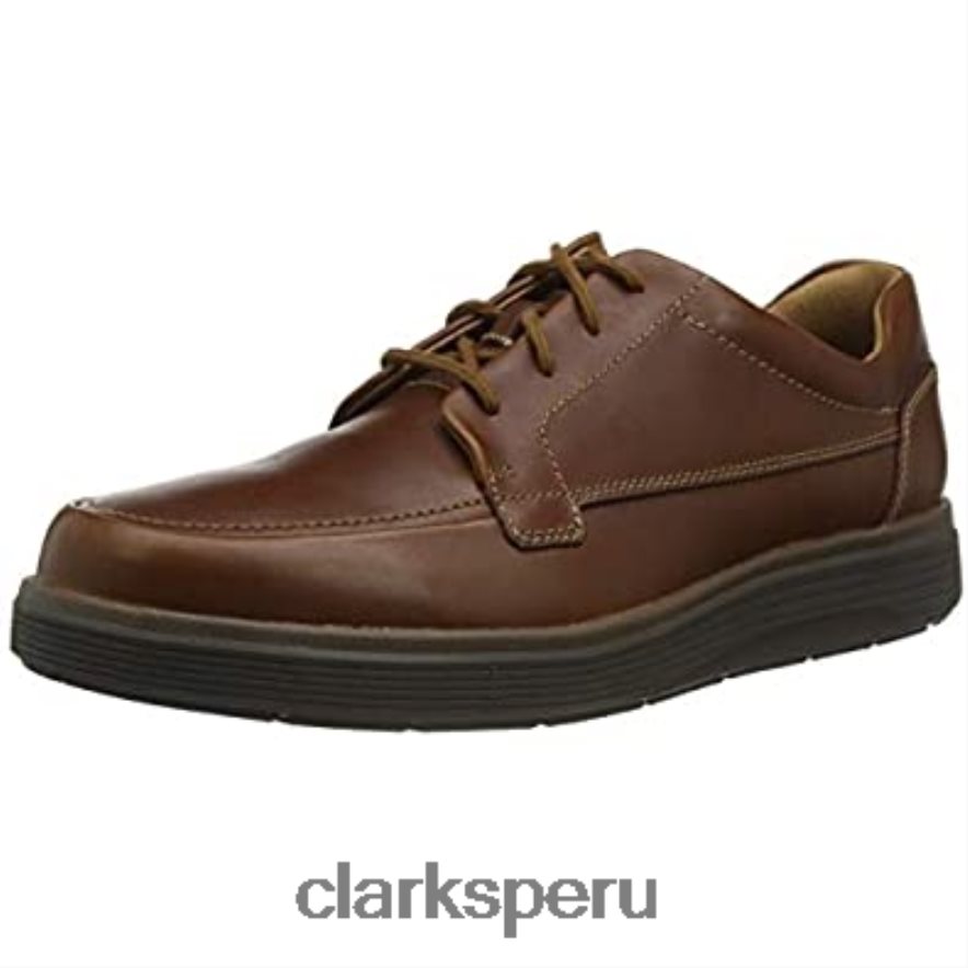 Zapatos Oxford planos Clarks Un Abode Facility de cuero color canela oscuro para hombre hombres Clarks 40N4LX1475 cuero bronceado oscuro