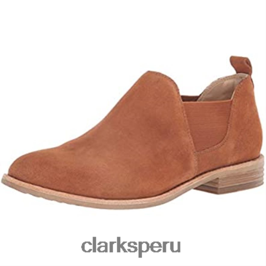 Bota de moda Clarks Edenvale Page de ante color tostado oscuro para mujer mujer Clarks 40N4LX1171 gamuza bronceada oscura
