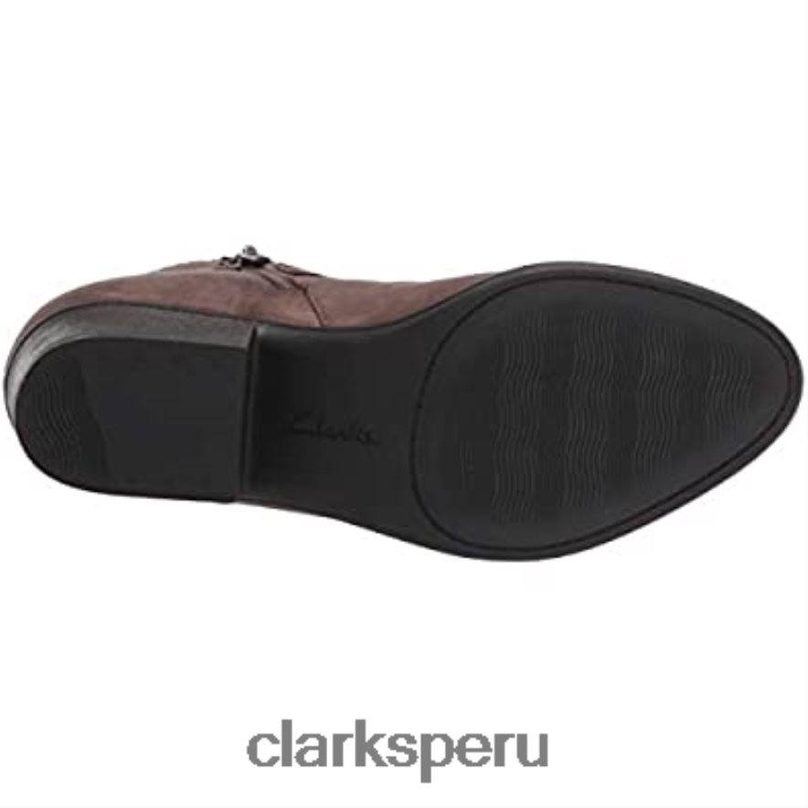 Botín clarks adreena show de mujer de piel color topo oscuro mujer Clarks 40N4LX2874 cuero color topo oscuro