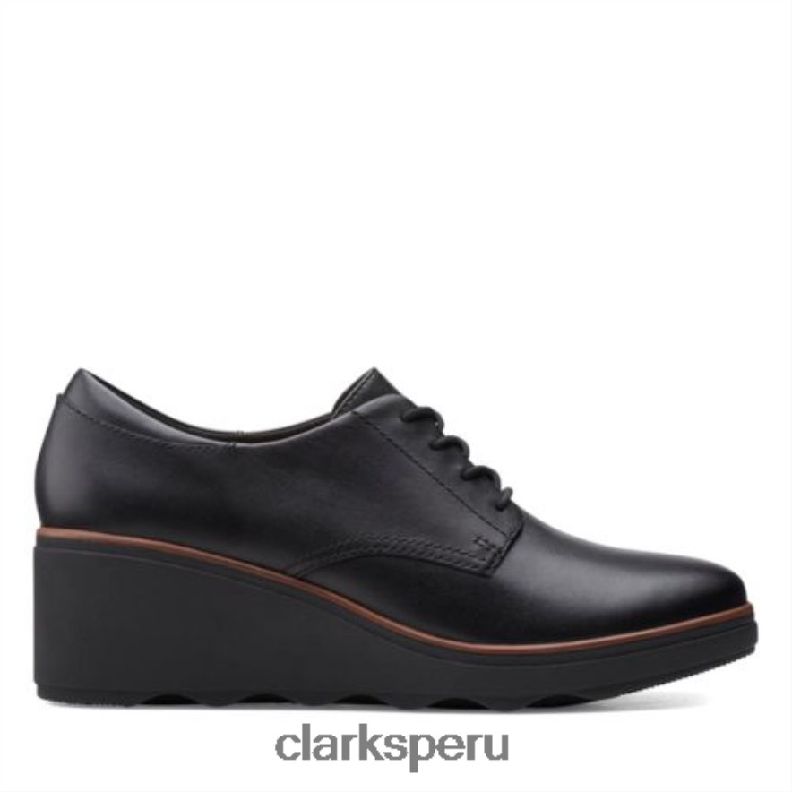 Clarks Mazy Hyannis de cuero negro. mujer Clarks 40N4LX3988 cuero negro