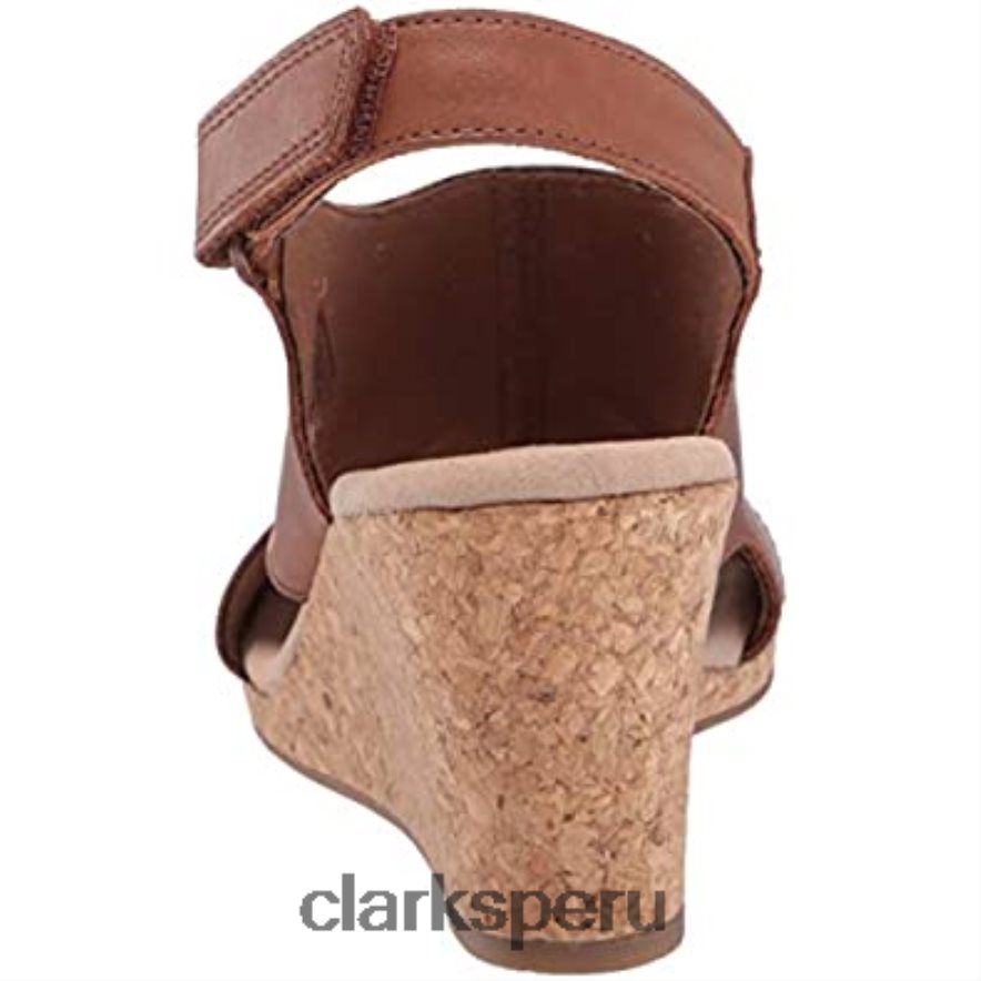 sandalia con cuña lafley joy para mujer clarks cuero tostado mujer Clarks 40N4LX1311 cuero marrón