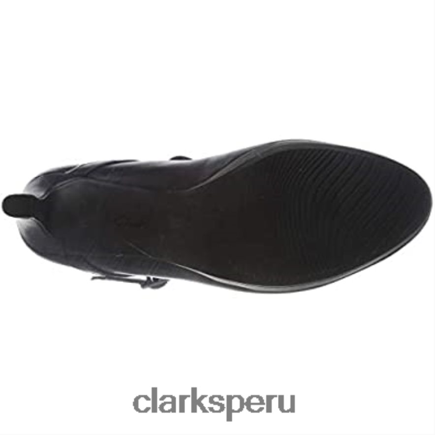 Zapatos de salón Clarks Ambir Shine para mujer negros mujer Clarks 40N4LX824 cuero negro