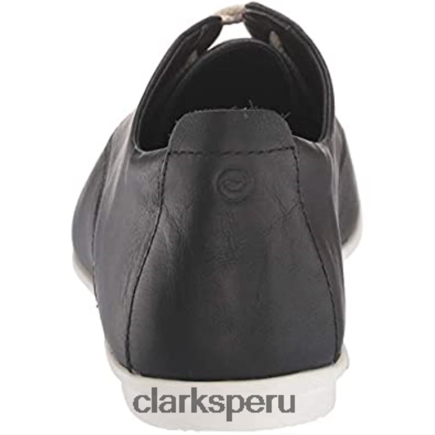 zapatilla de mujer con cordones coral clarks cuero negro mujer Clarks 40N4LX303 cuero negro