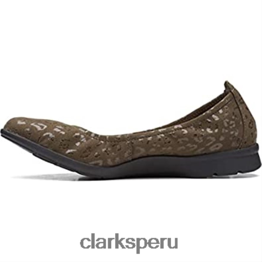 bailarinas de mujer jenette easy de tejido verde oliva clarks mujer Clarks 40N4LX252