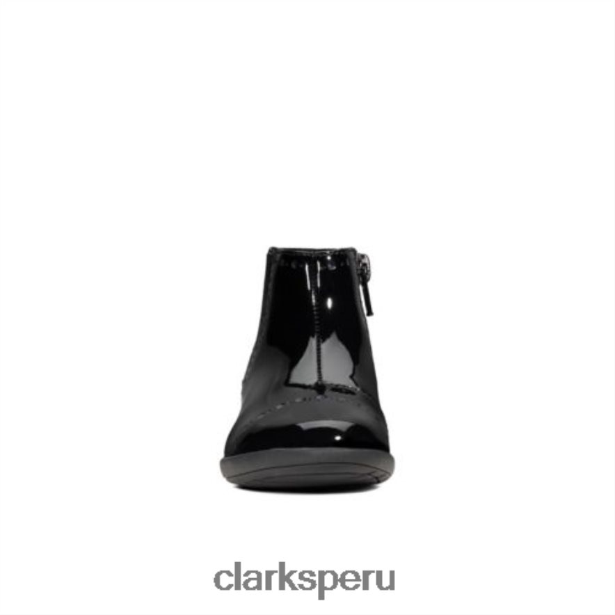 Clarks patente negro grabado forma inf g ajuste niños Clarks 40N4LX4643 charol negro