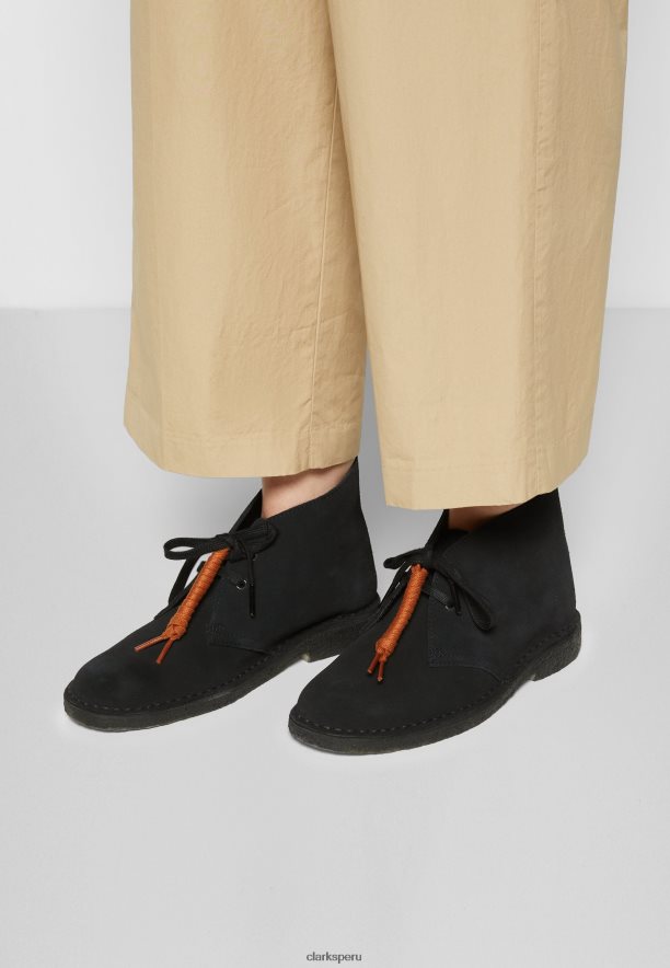 botas clarks negras desert casual con cordones unisexo Clarks 40N4LX6921 negro