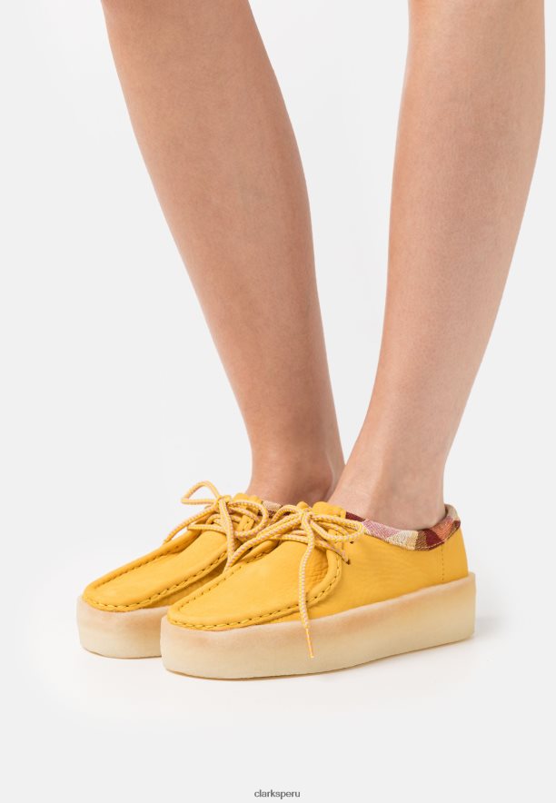mocasines clarks wallabee cup amarillos unisexo Clarks 40N4LX6947 amarillo