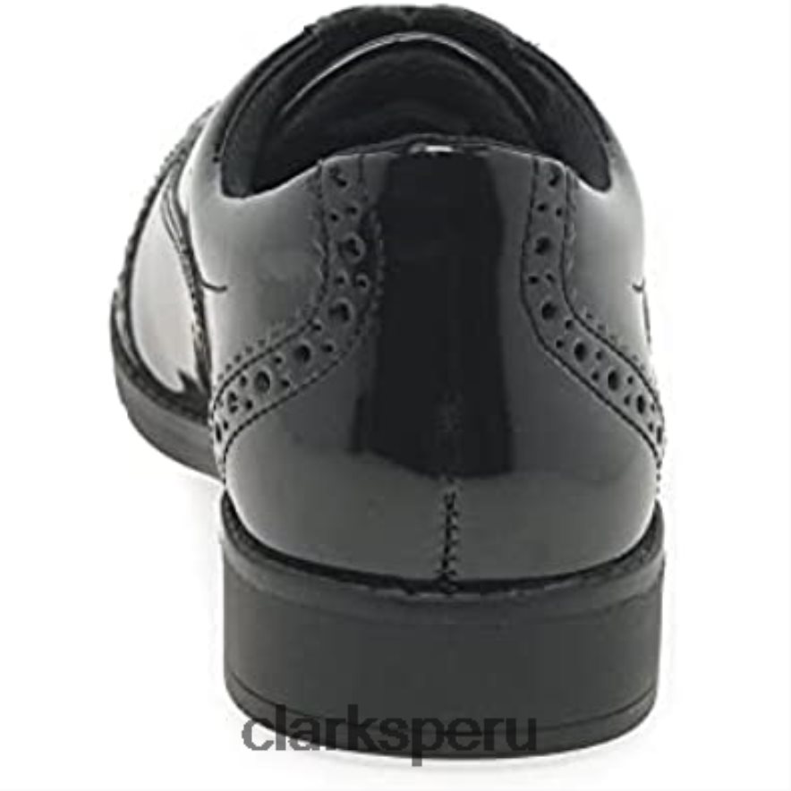 zapatos juveniles de cuero aubrie tap charol negro clarks unisexo Clarks 40N4LX151